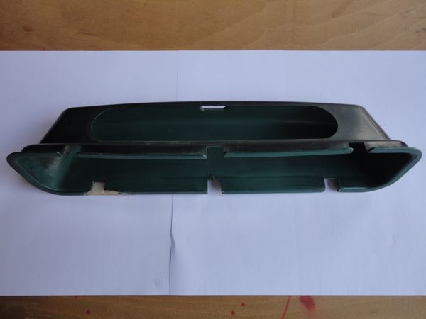 rand met epoxy en glasvezel overbrugt